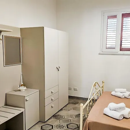 Jasmine House Ustica Heart * Isola di Ustica