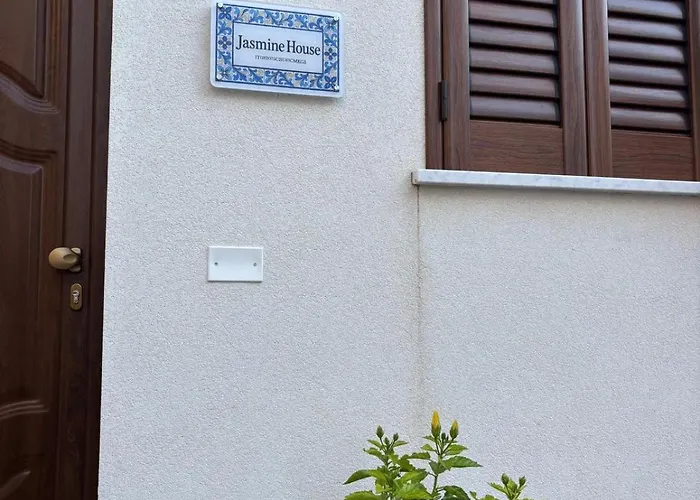 Jasmine House Ustica Heart Apartamento *
